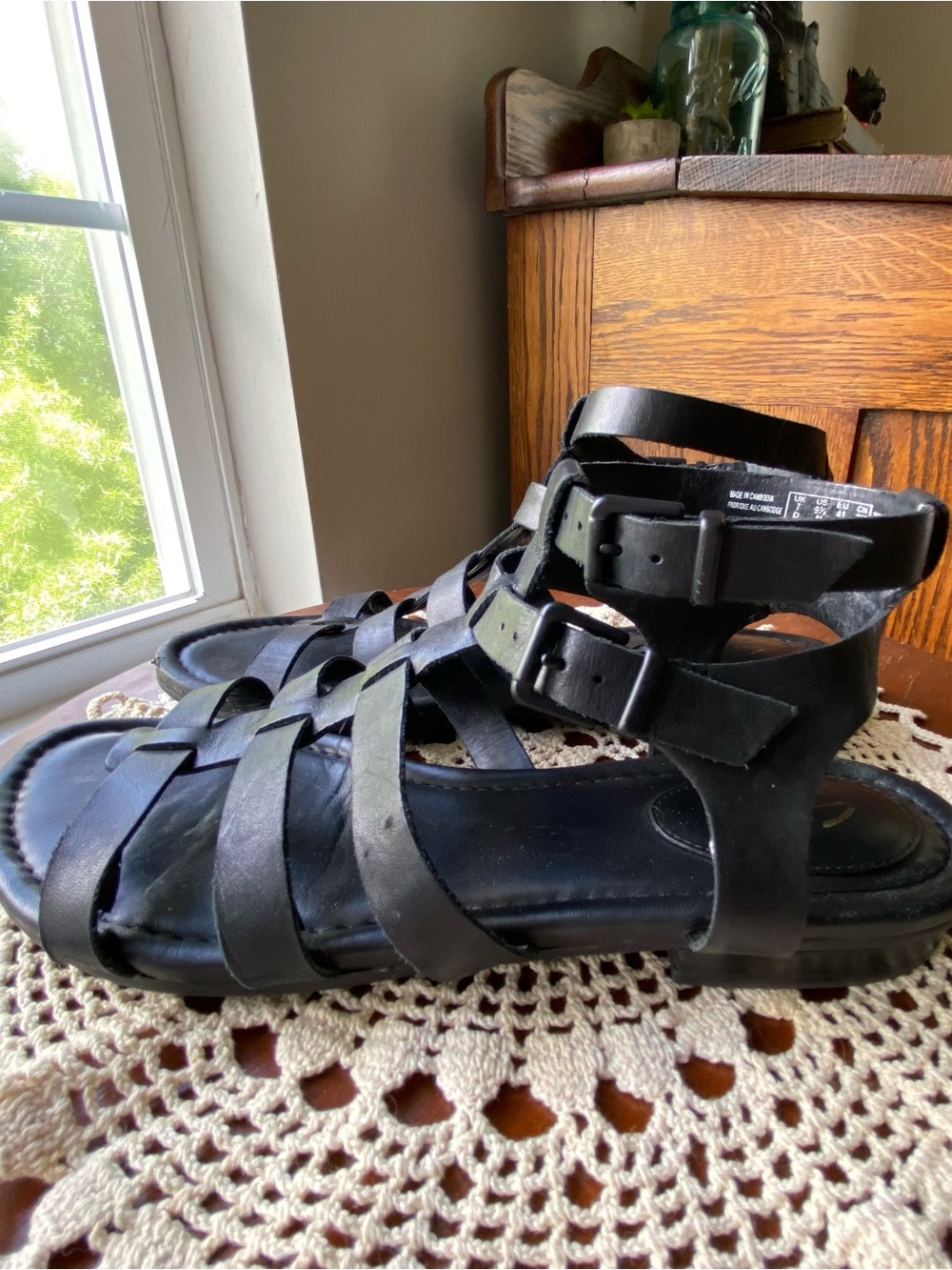 Clarks Black Strappy Leather Gladiator Sandals.